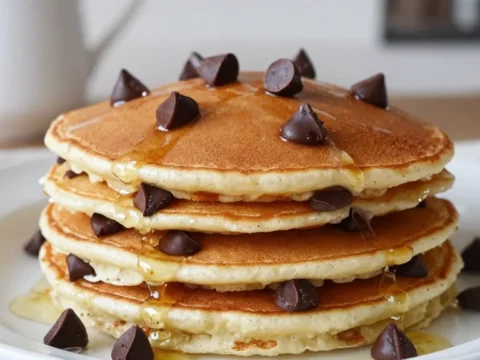 Easy Chocolate Chip Pancakes Recipe – Soft, Fluffy & Loaded with Chocolate