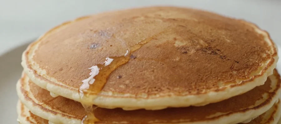 Pancakes for a Crowd – Easy Breakfast Recipe for 10–12 People